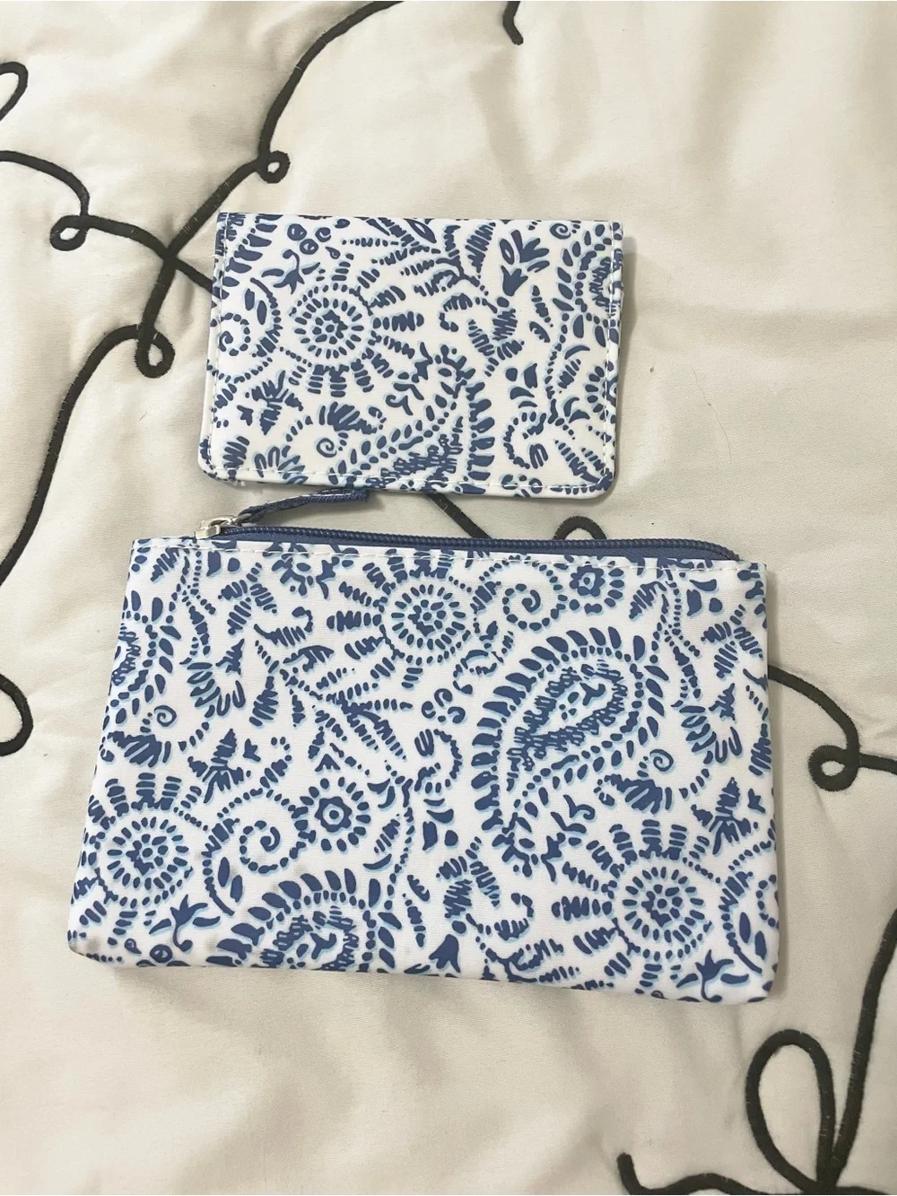 Scout coordinated pouch